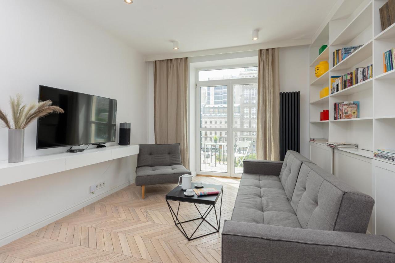Trendy Apartment Marszalkowska With City View Near Ogrod Saski By Noclegi Renters Warsaw Luaran gambar